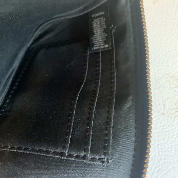 Fossil Striped Leather Wristlet - Picture 3 of 3